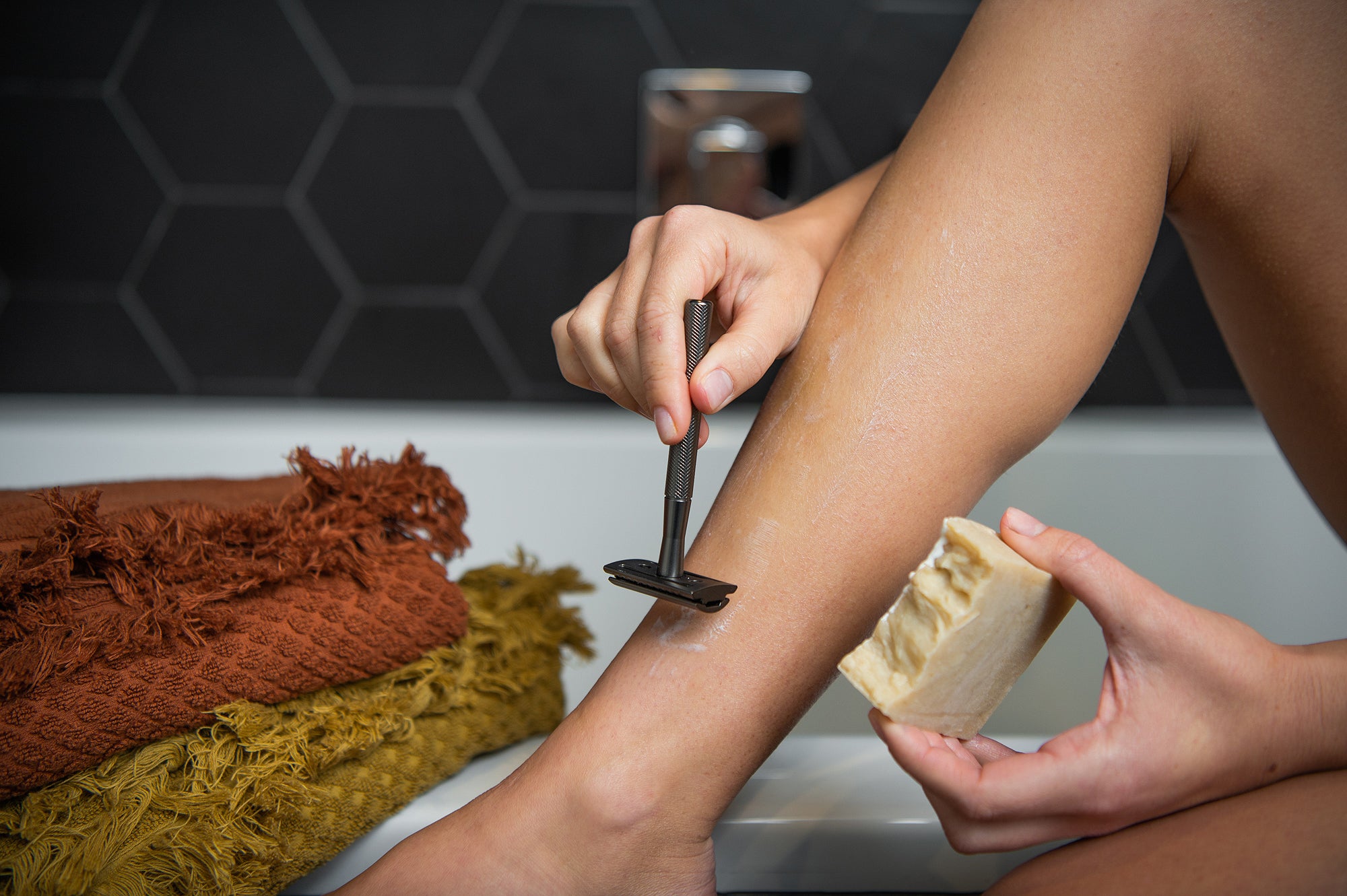 Slate Grey Safety Razor shaving a leg with zero waste Shaving Bar