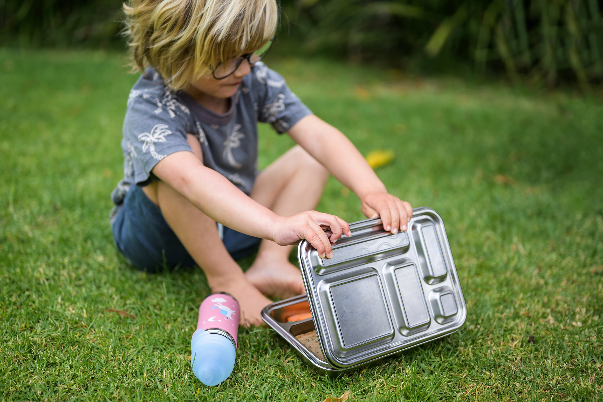 Kids Lunch Kit Insulated Stainless Steel Bento Lunch Box  on white background