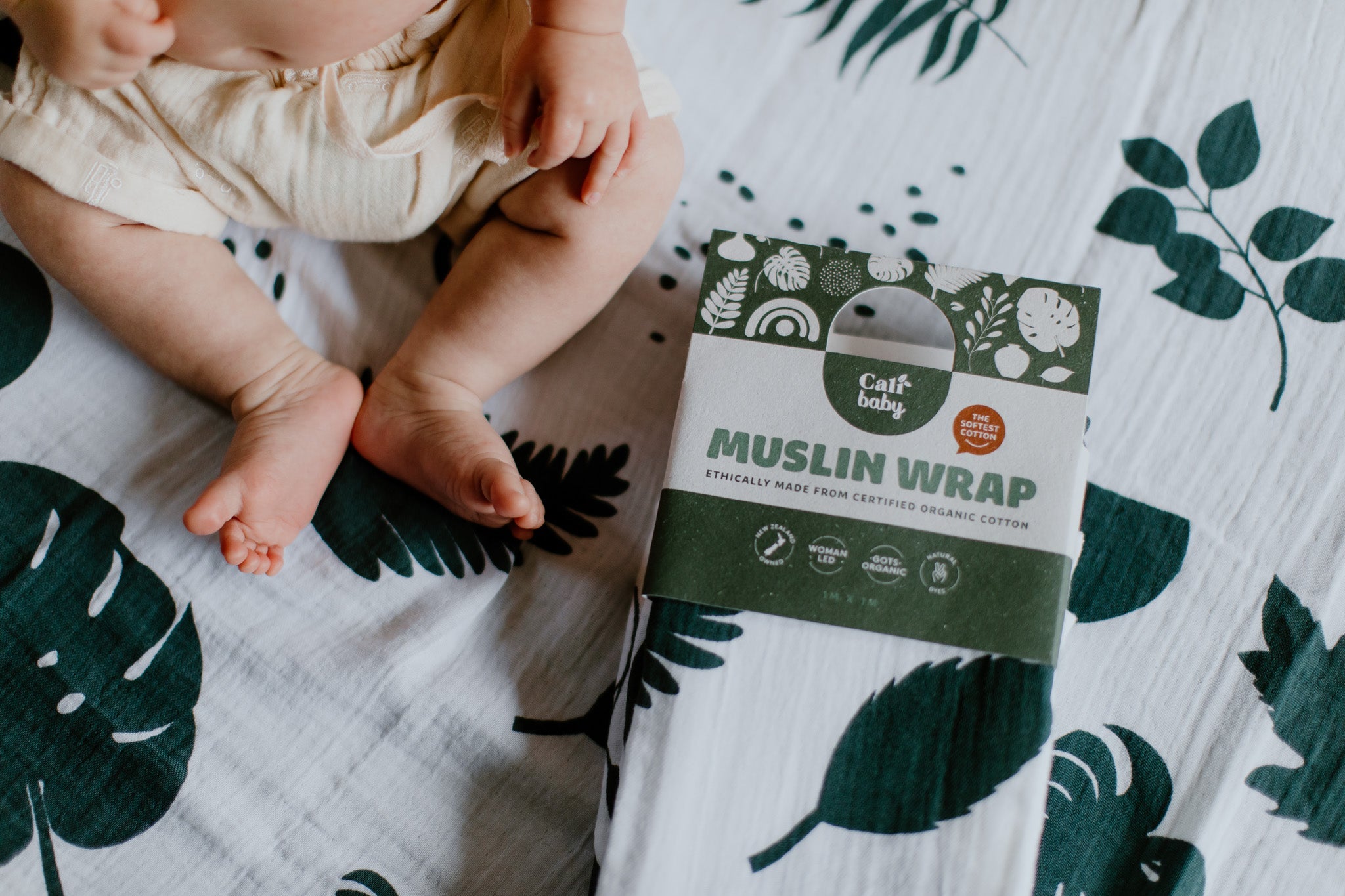 Organic Muslin Wrap - Charcoal Shapes