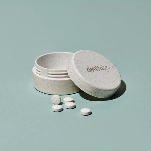 DENTtabs Travel Tin